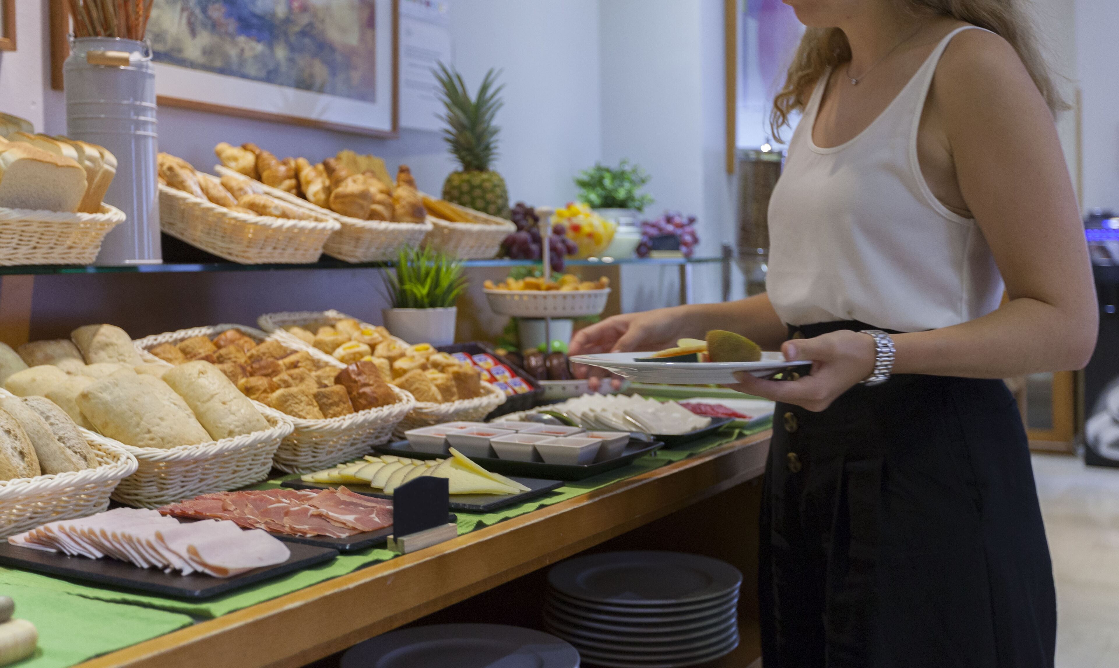 daily buffet breakfast (eur 14 per person)
