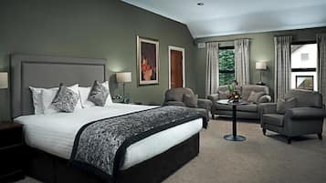Junior Suite | Individually decorated, individually furnished, desk, iron/ironing board