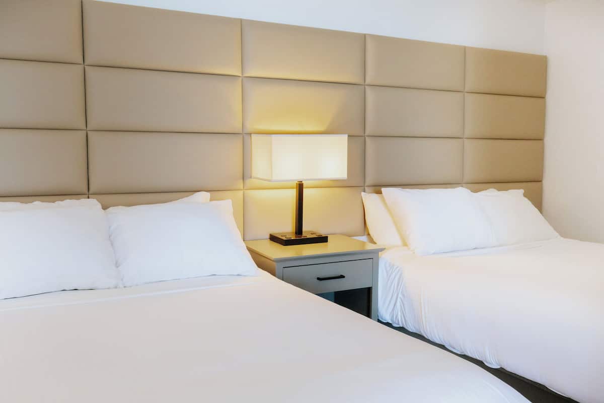 Literie de qualité supérieure, surmatelas, rideaux occultants