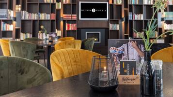 Bar lounge