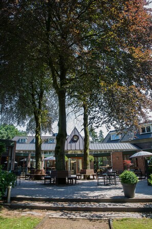 Terrace/patio - Hotel De Werelt Garderen (Garderen)