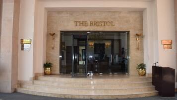 Entrada de la propiedad