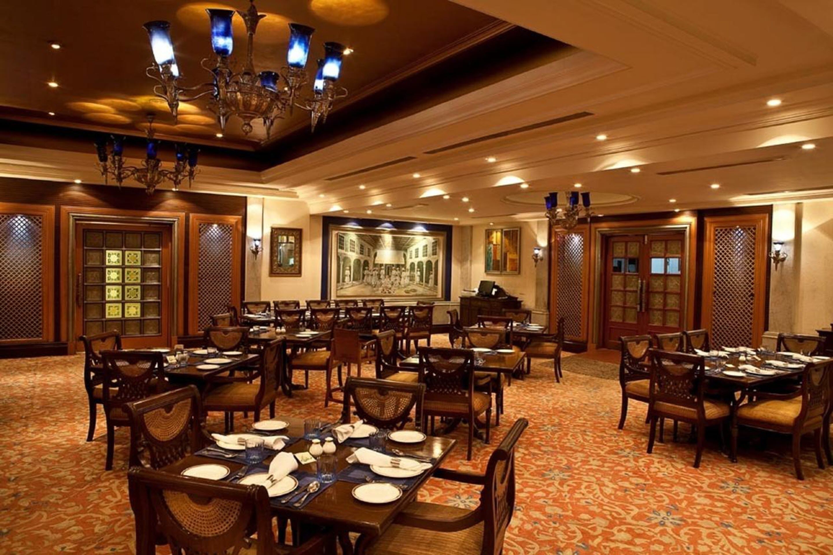 Daily buffet breakfast (INR 931 per person)