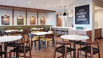 Desayuno buffet incluido todos los días