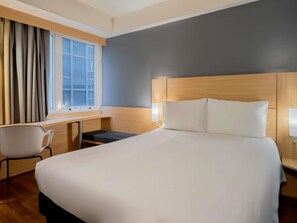 客房, 1 張標準雙人床 | 迷你吧、房內夾萬、遮光窗簾/窗簾、隔音