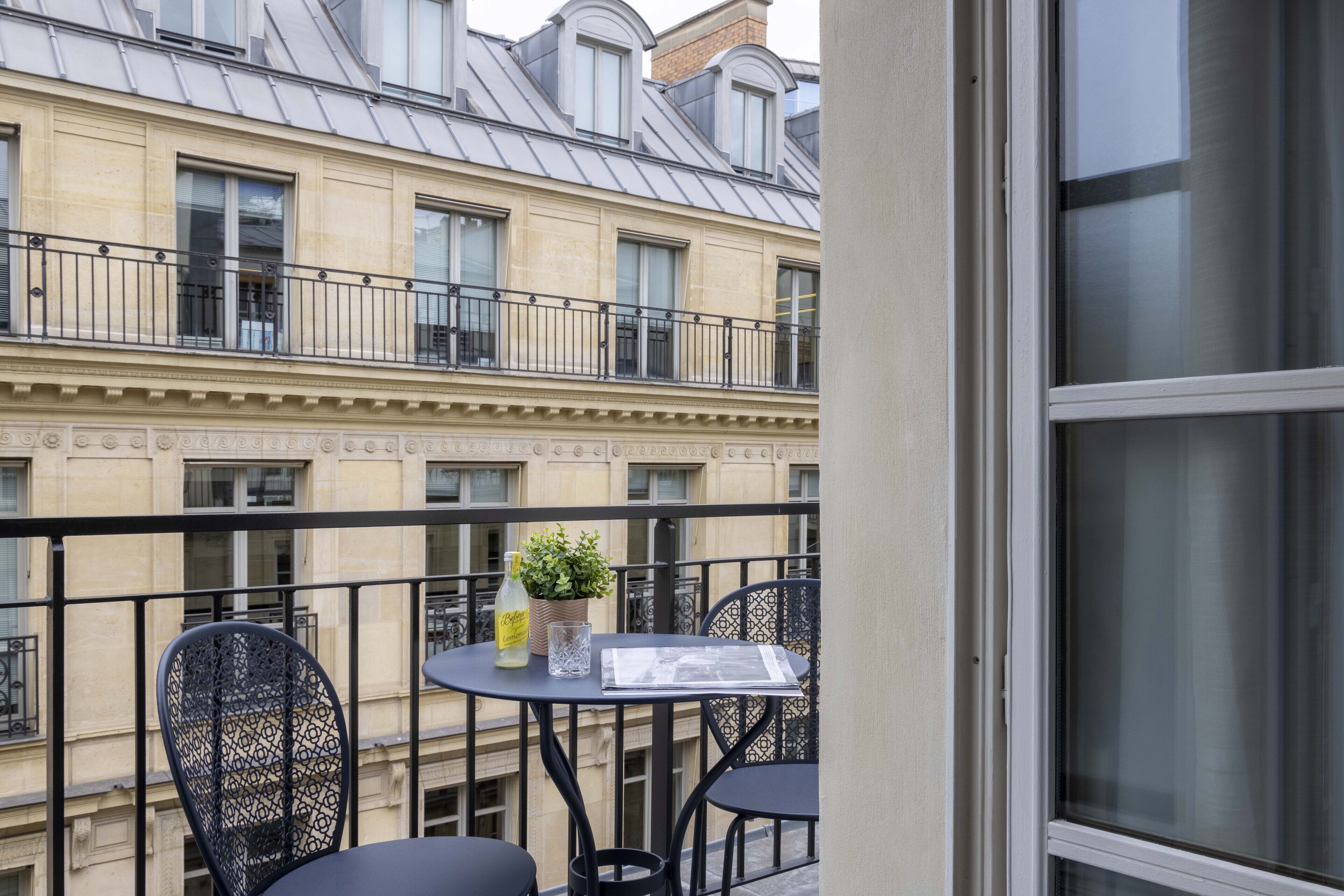 Deluxe kamer, balkon | Uitzicht vanaf balkon