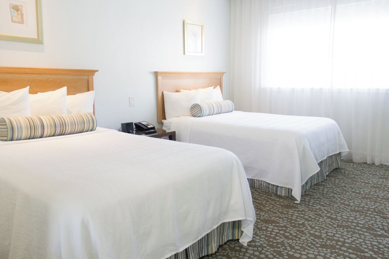 apartment suite 2 doubles | 1 bedroom, premium bedding, pillow-top beds, in-room safe