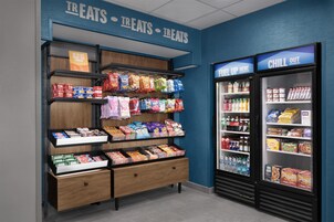 Snack bar