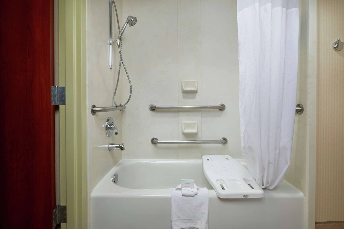 hair dryer, towels