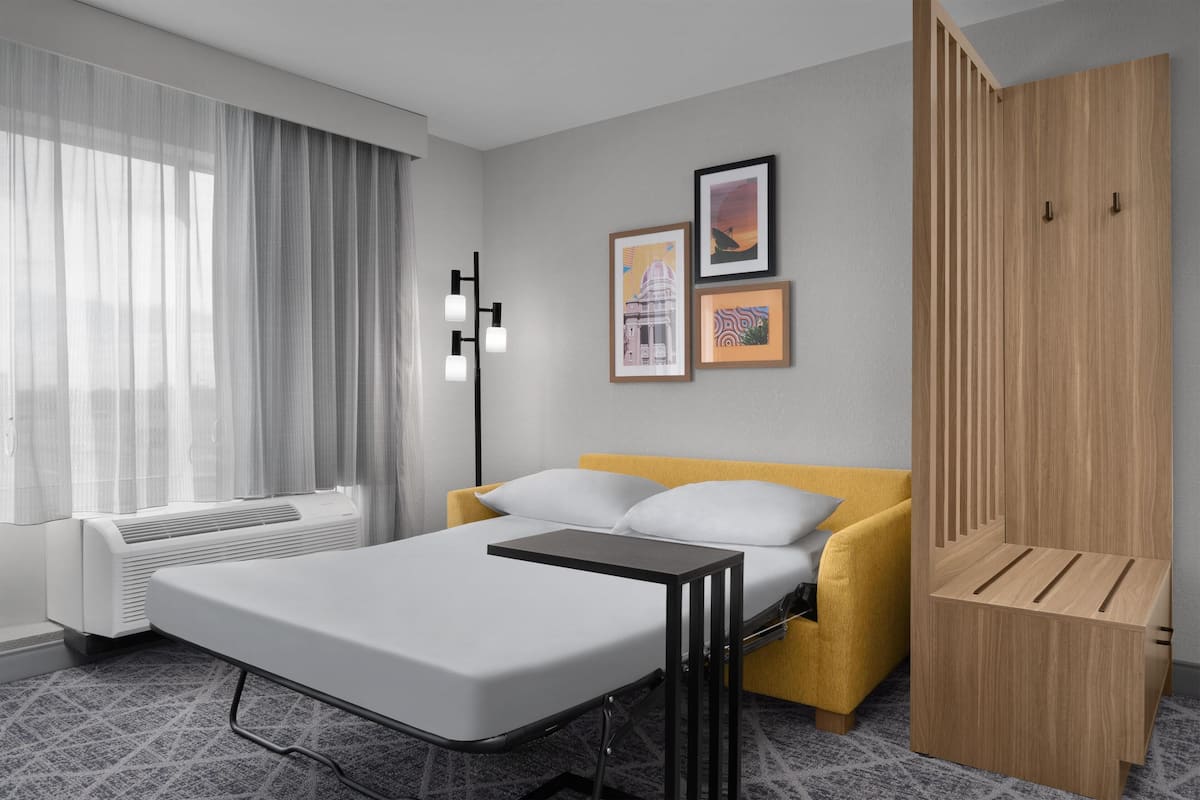 32-inch flat-screen TV with cable channels, TV