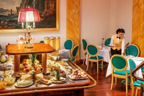 Bao gồm bữa sáng buffet hàng ngày 