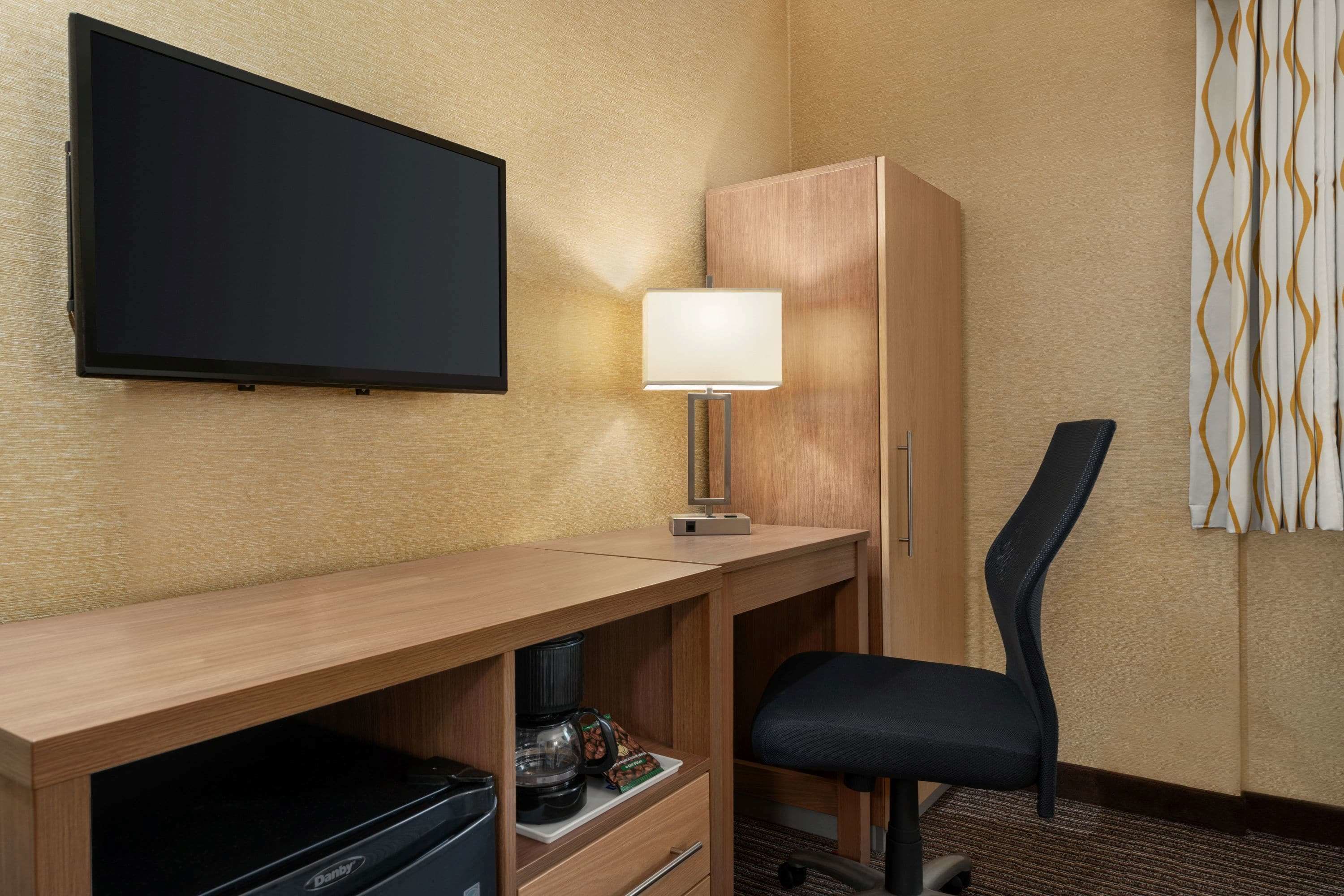 Photo - Days Inn by Wyndham Brooklyn