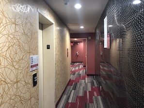 Interior - Days Inn by Wyndham Brooklyn (Brooklyn)