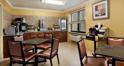 Days Inn by Wyndham Brooklyn