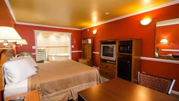 Premium bedding, desk, blackout drapes, free WiFi