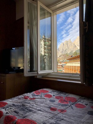 Tripla Standard, balcone, vista montagna | Vista dalla camera