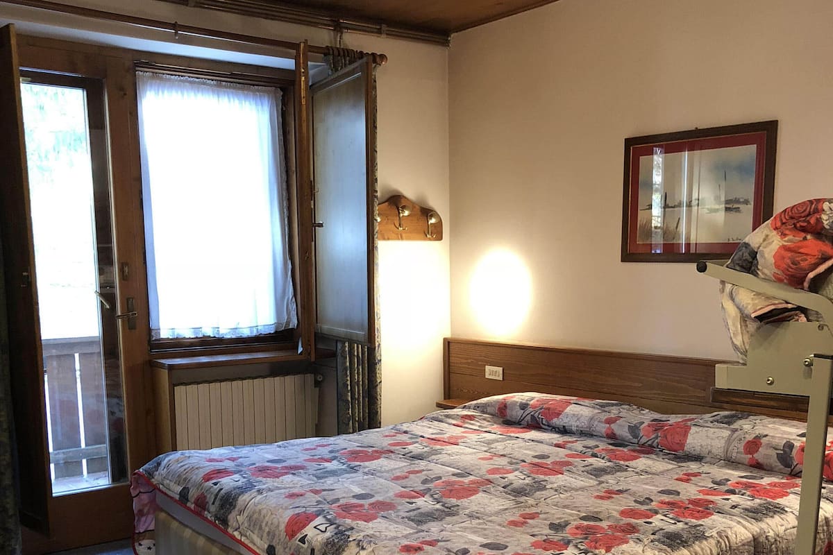 1 kamar tidur, minibar, brankas, dan tempat tidur bayi (biaya tambahan)