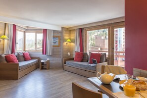 Apartment 7 people - 2 bedrooms + 1 sleeping alcove - Standard | Living area