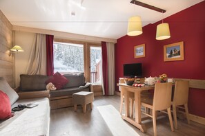 Apartamento standard | Ferros/tábuas de passar roupa, berços (sobretaxa), Wi-Fi de cortesia