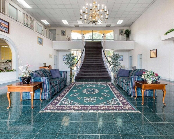 Lobby - Econo Lodge Dalton West (Dalton)