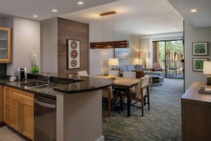 Villa, 2 Bedrooms, Non Smoking, Balcony (Balcony) | Premium bedding, pillowtop beds, in-room safe, blackout drapes