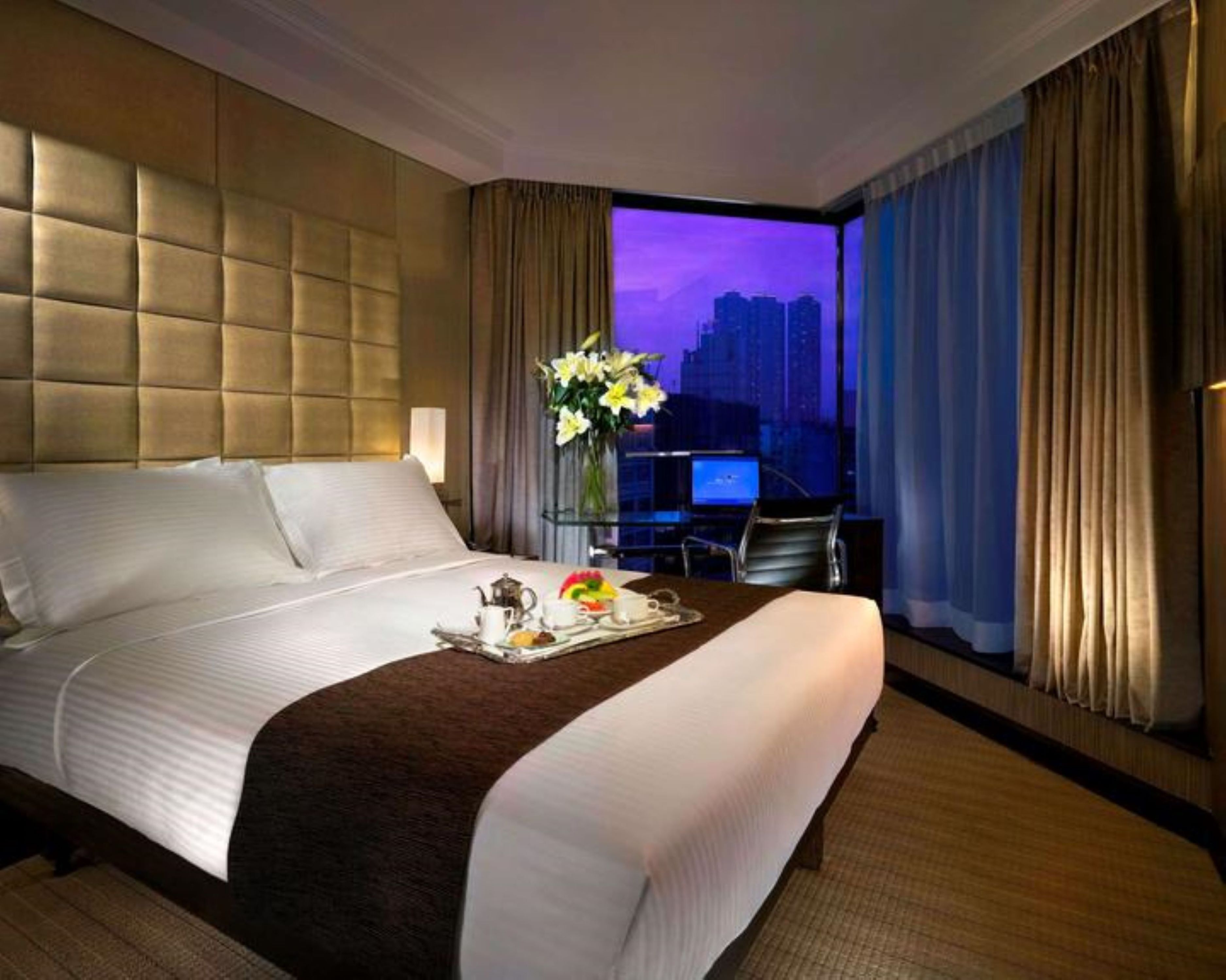 Photo - The Kowloon Hotel