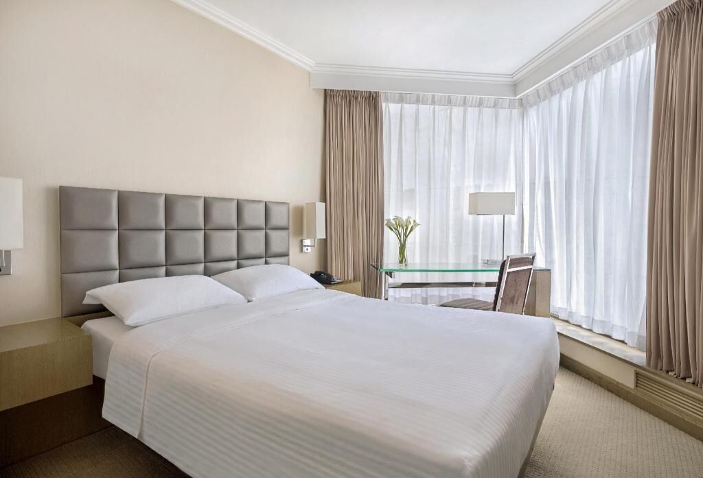 Minibar, in-room safe, desk, laptop workspace