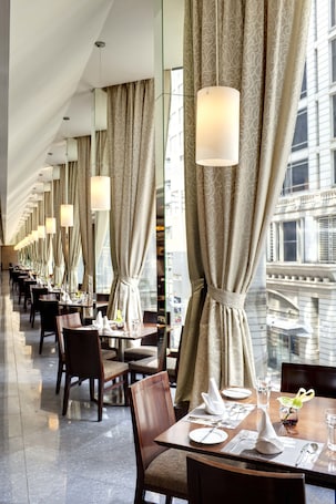 Cafe. The Kowloon Hotel