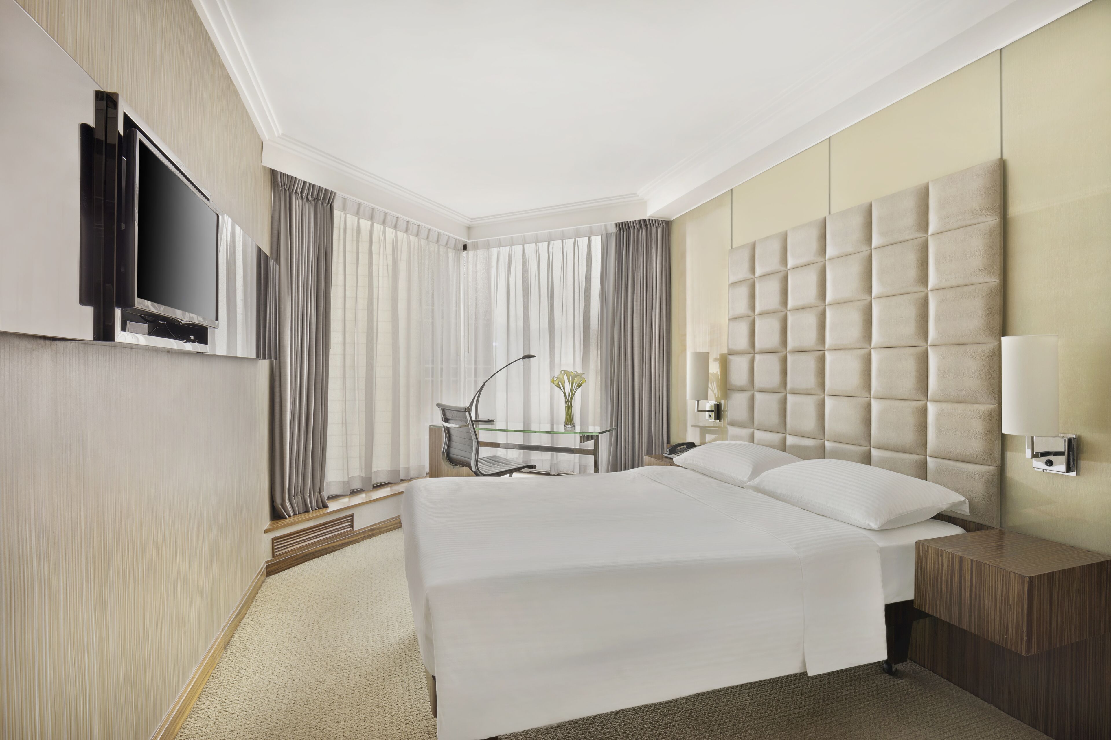 Photo - The Kowloon Hotel