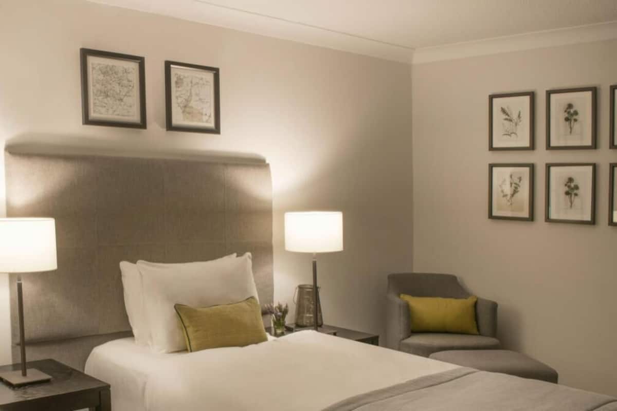 Literie de qualité supérieure, couette en duvet d'oie, bureau