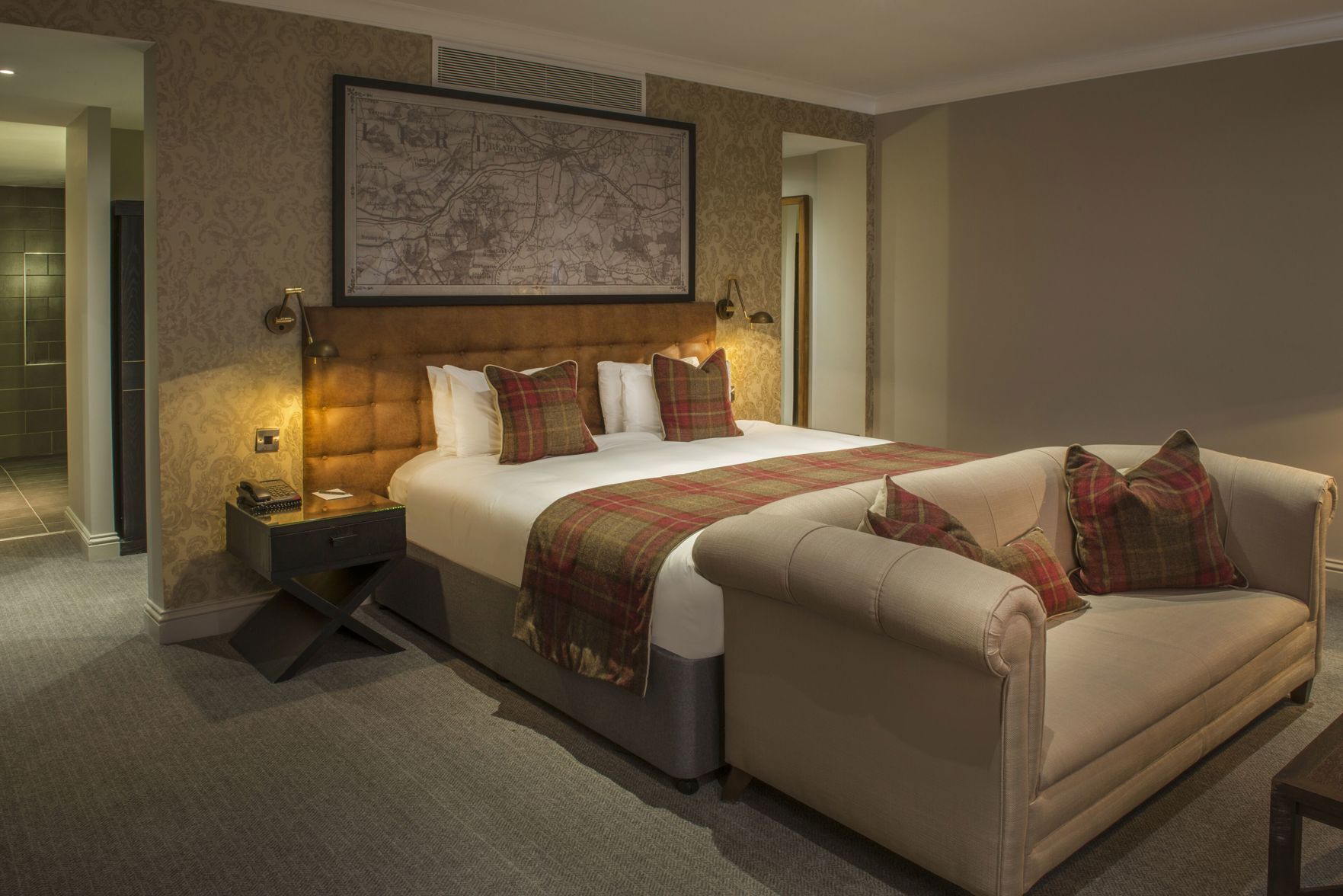 Premium bedding, down duvets, desk, iron/ironing board