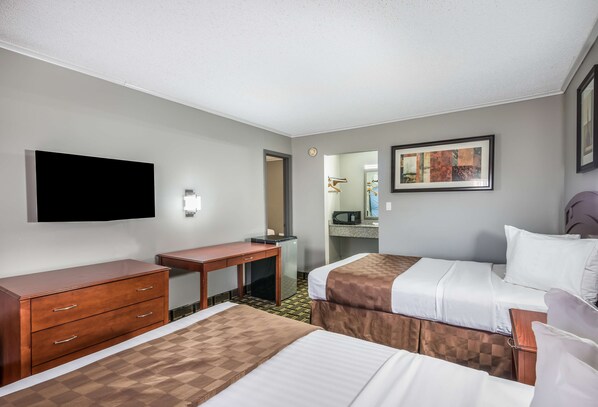 Standard Room, Multiple Beds, Non Smoking