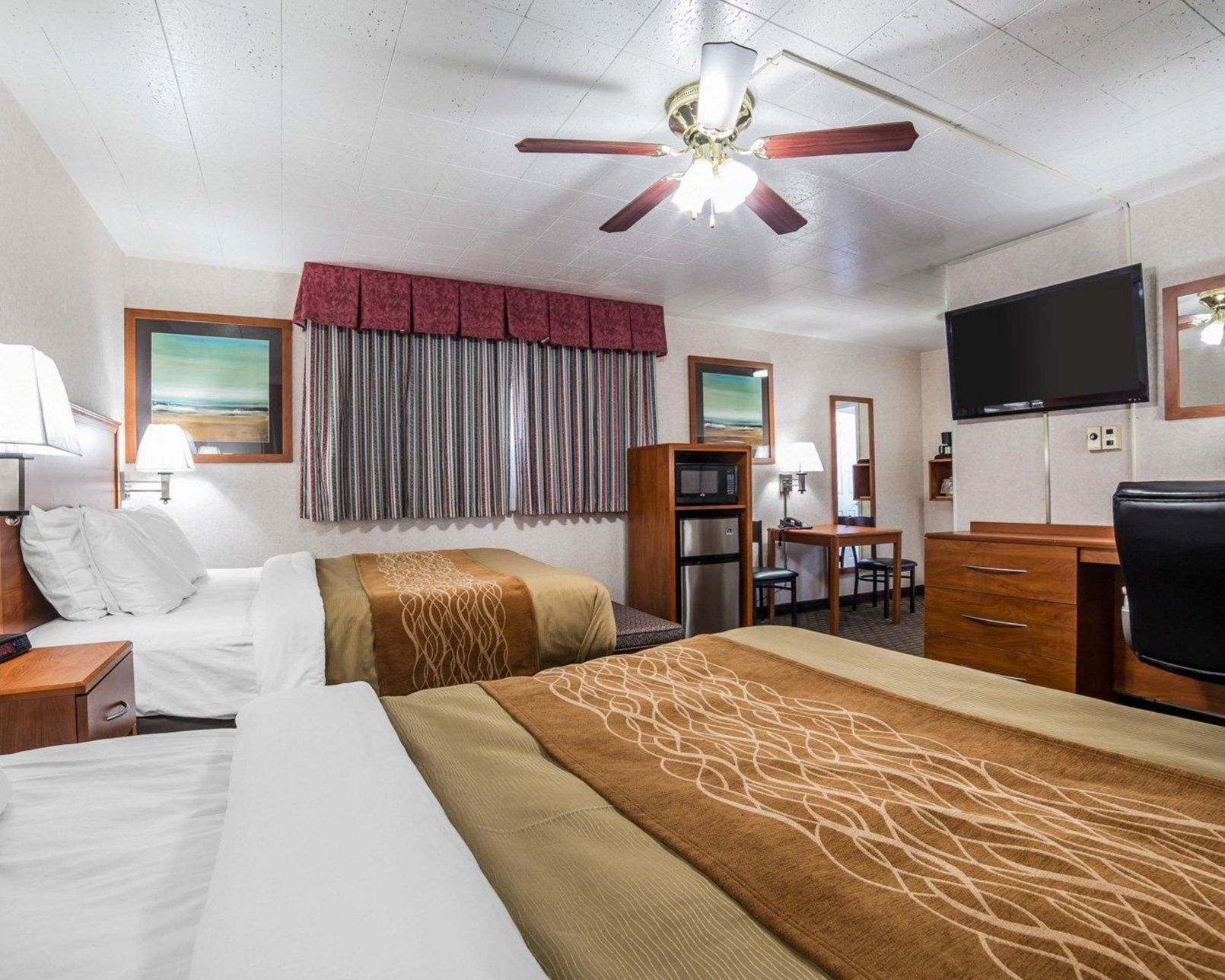 Desk, iron/ironing board, free WiFi, bed sheets