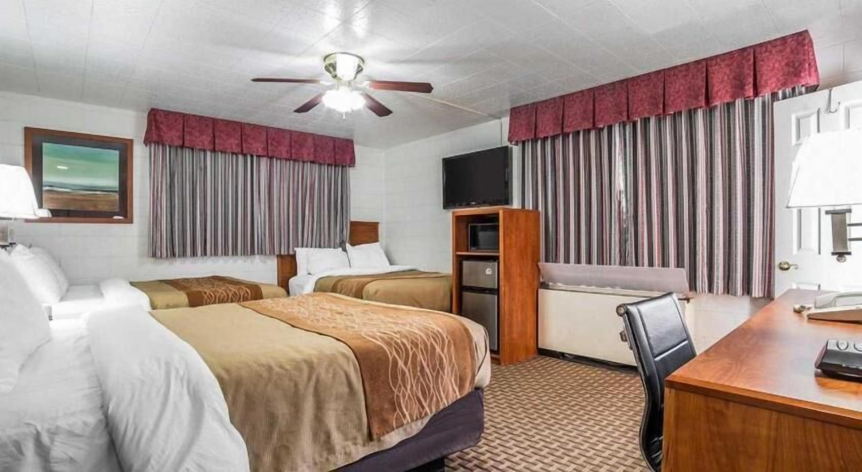 Desk, iron/ironing board, free WiFi, bed sheets