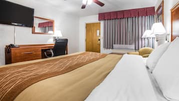 Standard Room, 1 King Bed, Non Smoking | Desk, iron/ironing board, free WiFi, bed sheets