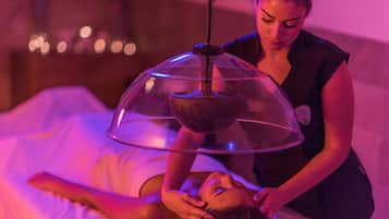 Couples treatment rooms, sauna, steam room, Turkish bath