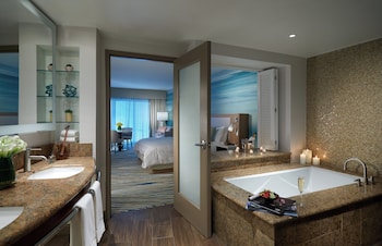 Combined shower/tub, free toiletries, hair dryer, bathrobes at Seminole Hard Rock Hotel and Casino