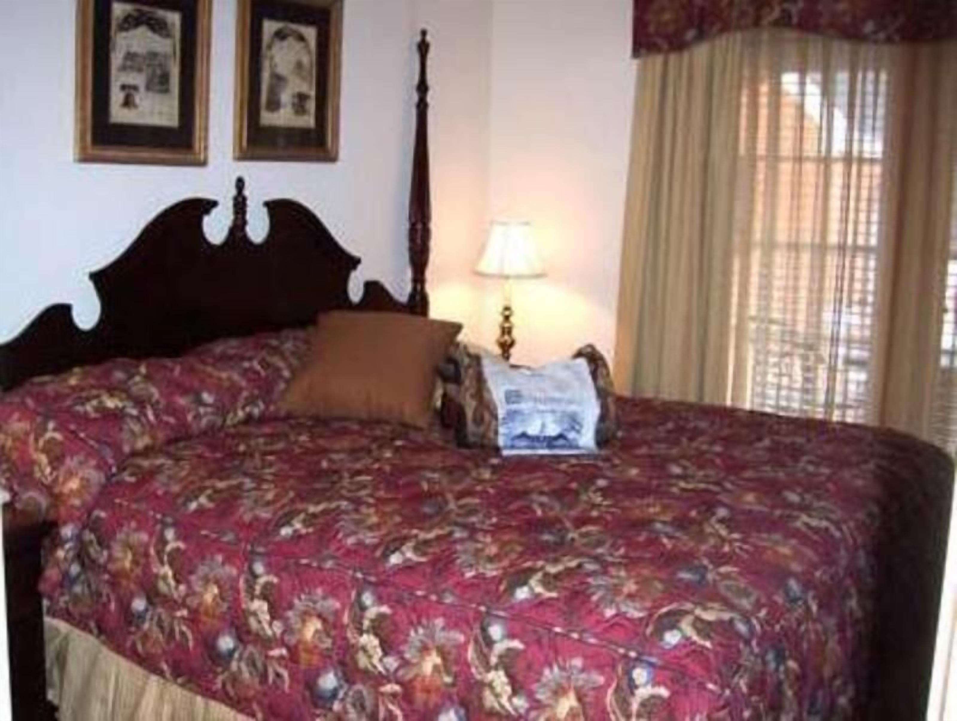 Pillow-top beds, in-room safe, desk, laptop workspace