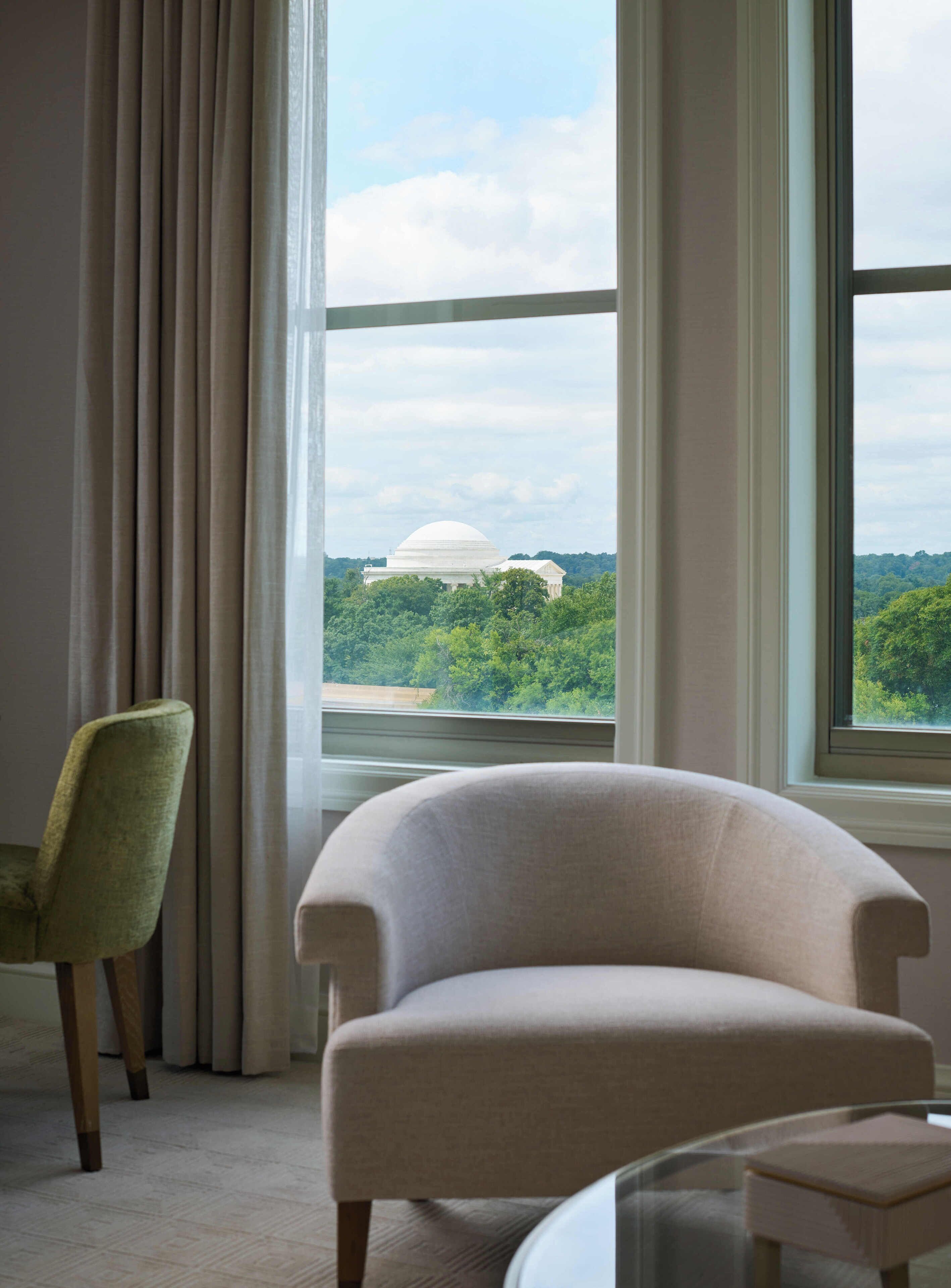 1 bedroom, egyptian cotton sheets, premium bedding, down duvets