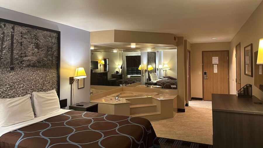 Super 8 by Wyndham Columbia East