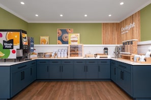 Free daily continental breakfast