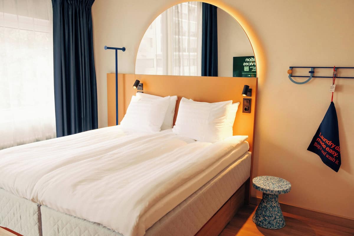 In-room safe, blackout drapes, WiFi (free), bed sheets