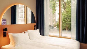 Queen room for 2 persons