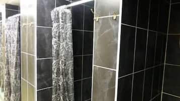 Bathroom | Shower, towels