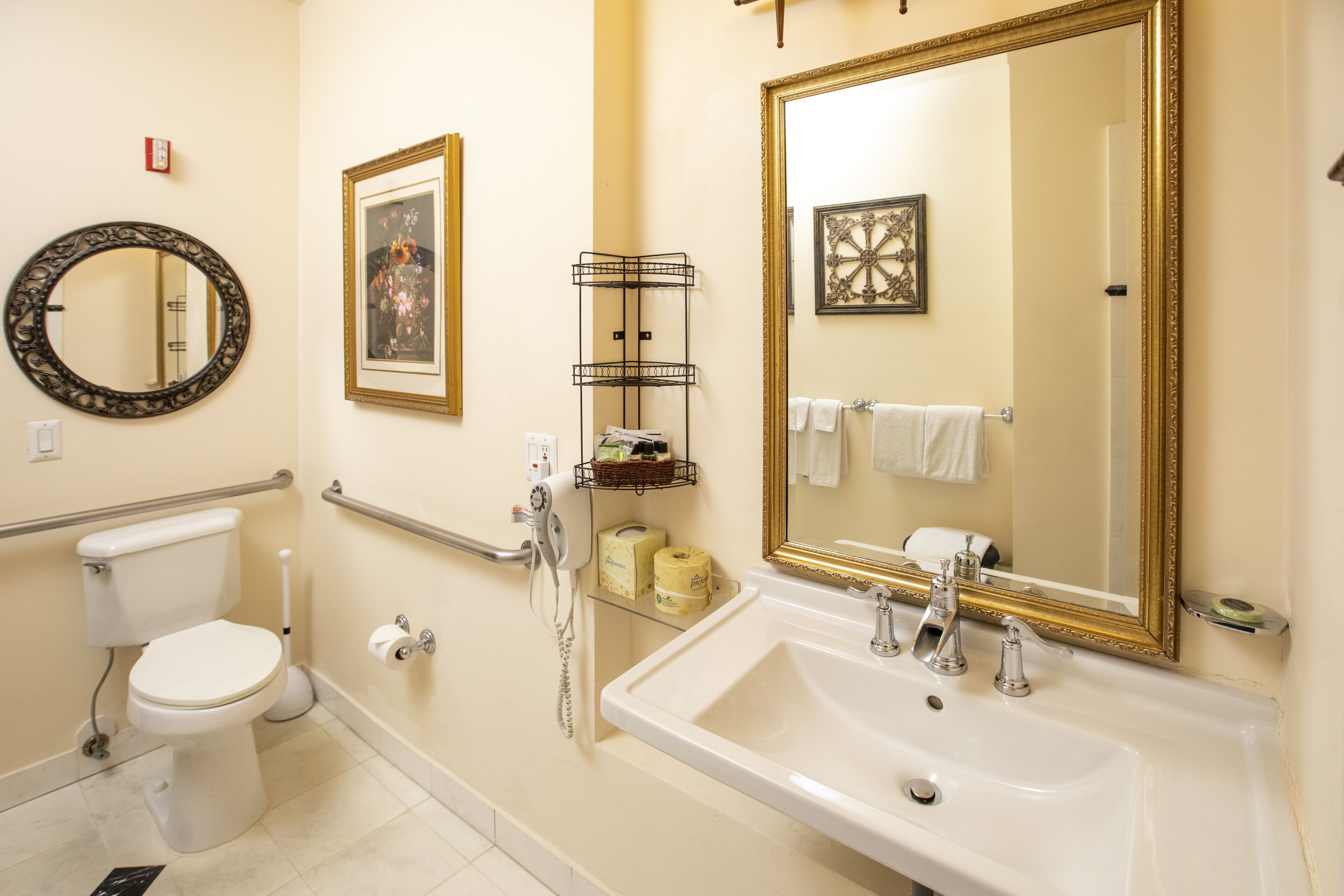 Triple Room, Accessible (ADA Accessible Superior) | Bathroom