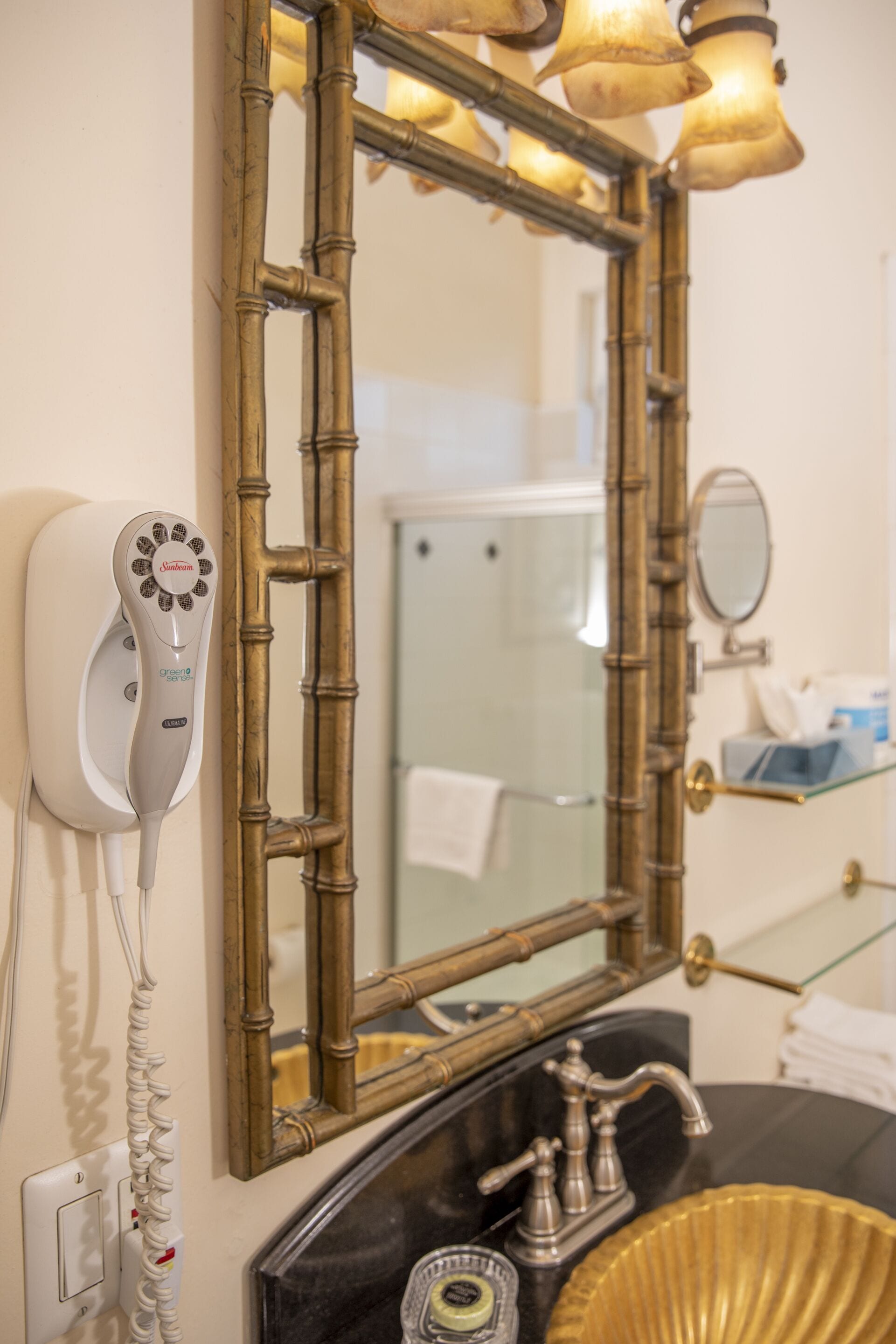 suite, ensuite | bathroom