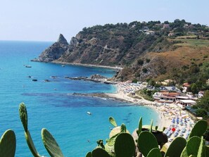 Private beach, free beach shuttle, beach bar, kayaking - Hotel Village Eden (Ricadi)