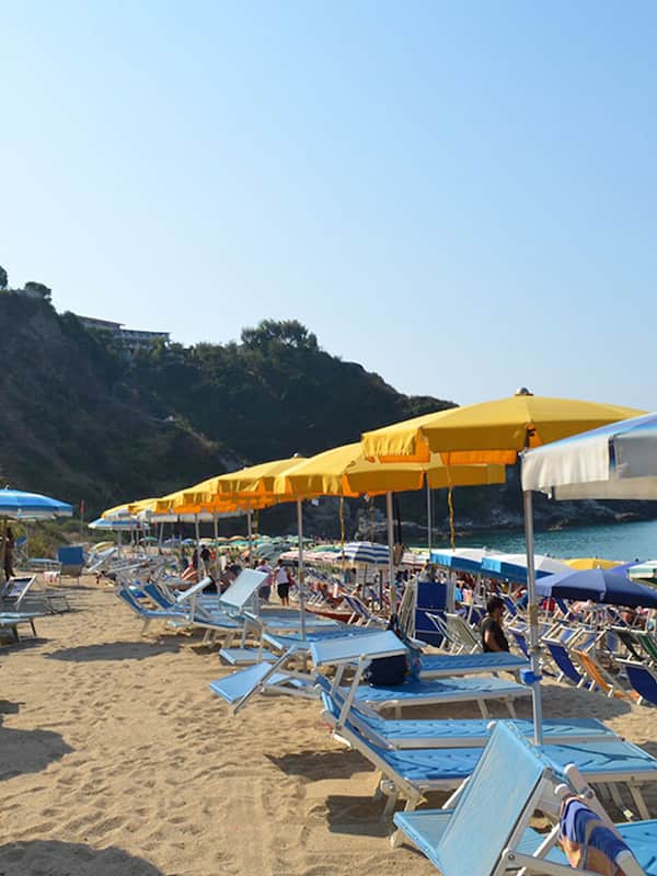 Private beach, free beach shuttle, beach bar, kayaking