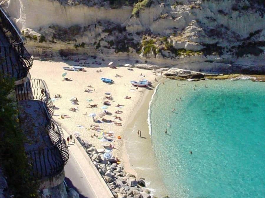 Private beach, free beach shuttle, beach bar, kayaking