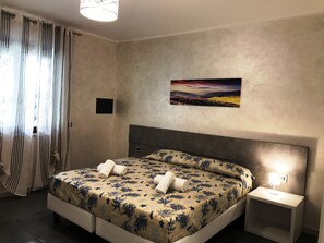 In-room safe, cots/infant beds, free WiFi, bed sheets - Hotel Village Eden (Ricadi)